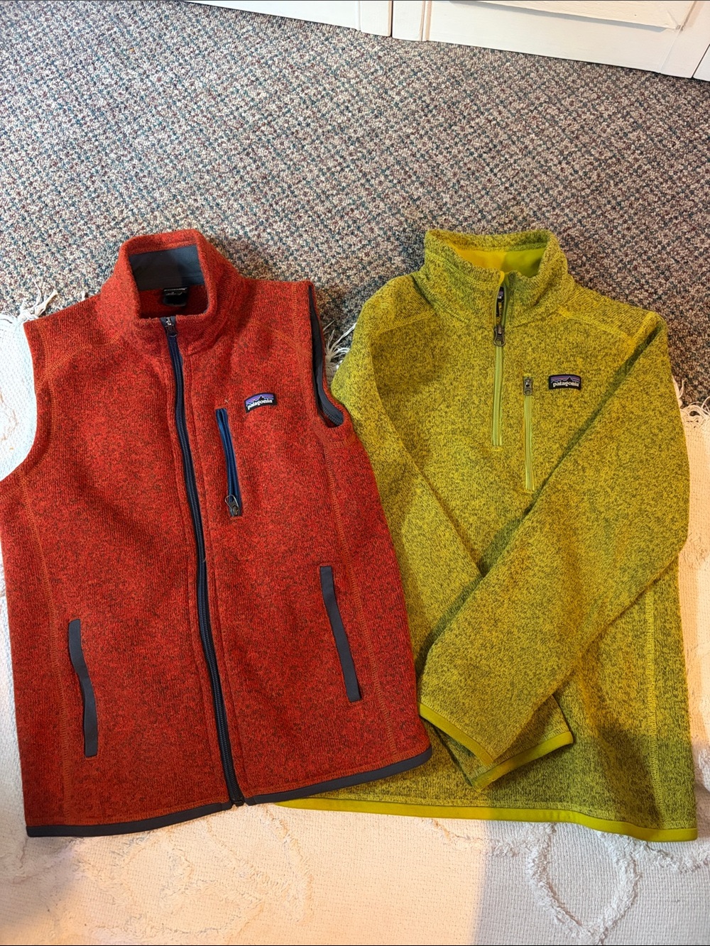 Patagonia bundle vest and fleece EUC SIZE 10 L